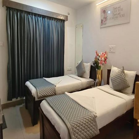Yahweh Suites Bangalore Esterno foto