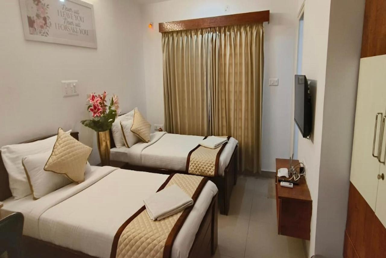 Yahweh Suites Bangalore Esterno foto