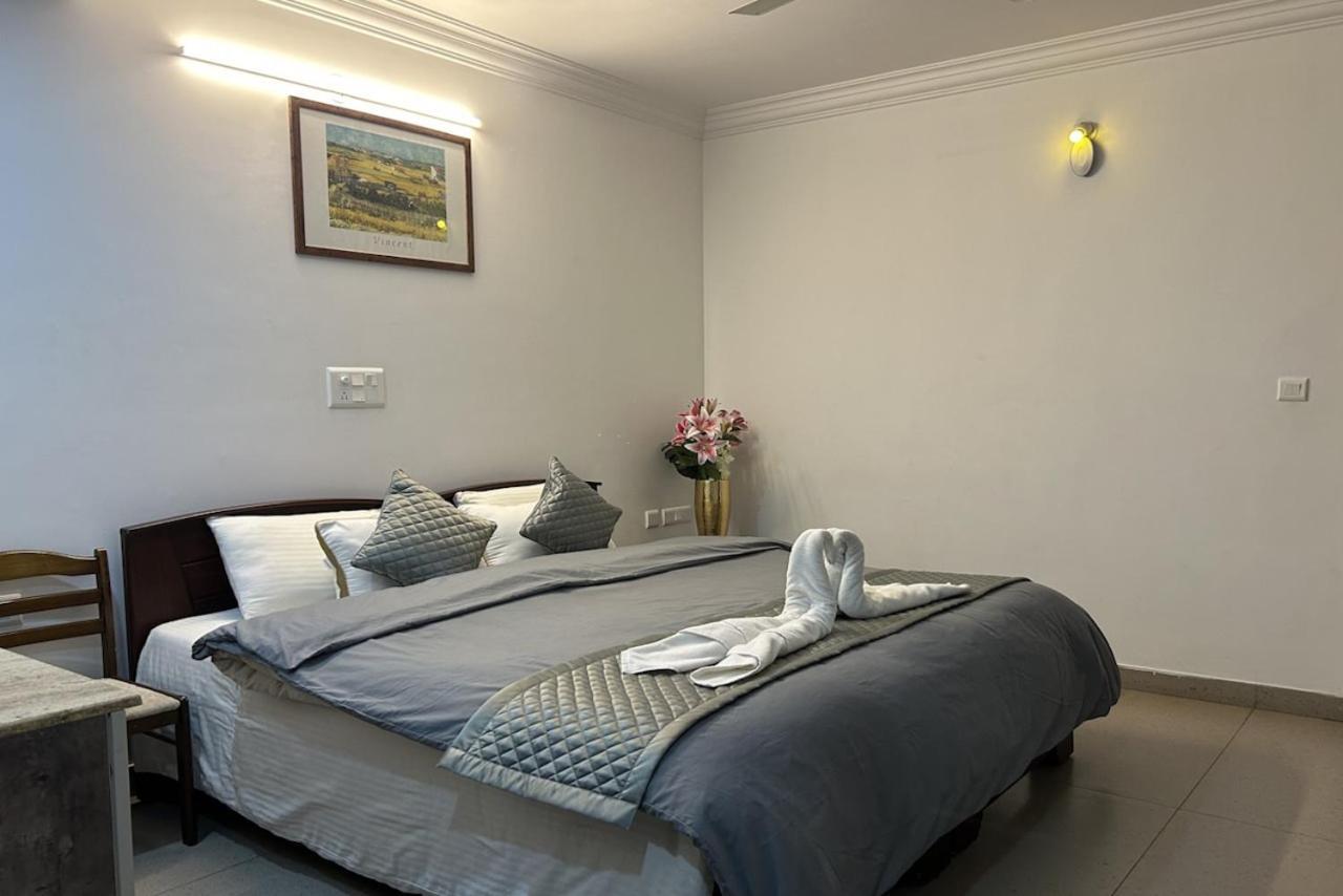 Yahweh Suites Bangalore Esterno foto